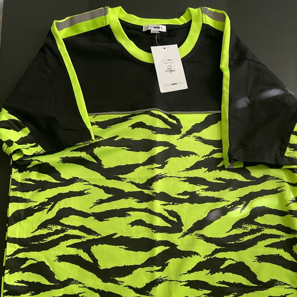 Neon Yellow and Black Zebra T Shirt Size L